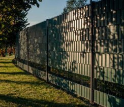 Stínicí fólie pro plotové panely 19cm/35m antracit + 20x klip